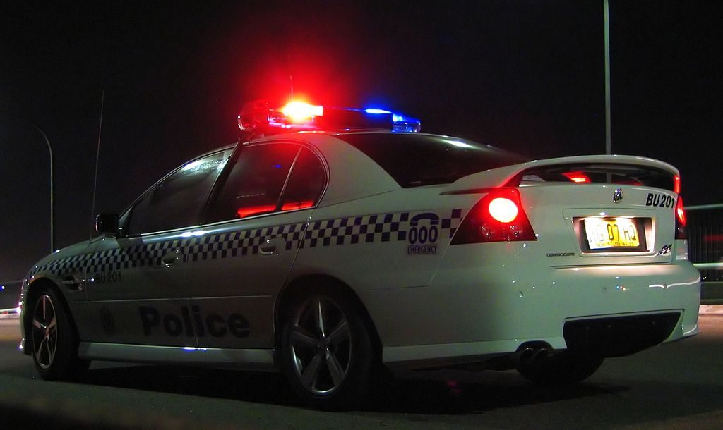 1024px-NSW_Police_car_2006_NYE